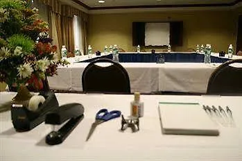 Hampton Inn & Suites Newark-Harrison-Riverwalk 3*, Νιούαρκ
