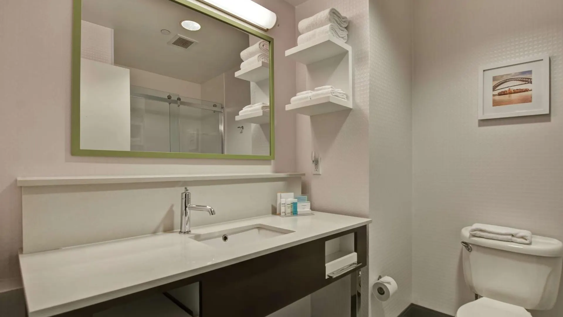 Hampton Inn & Suites Newark-Harrison-Riverwalk Νιούαρκ