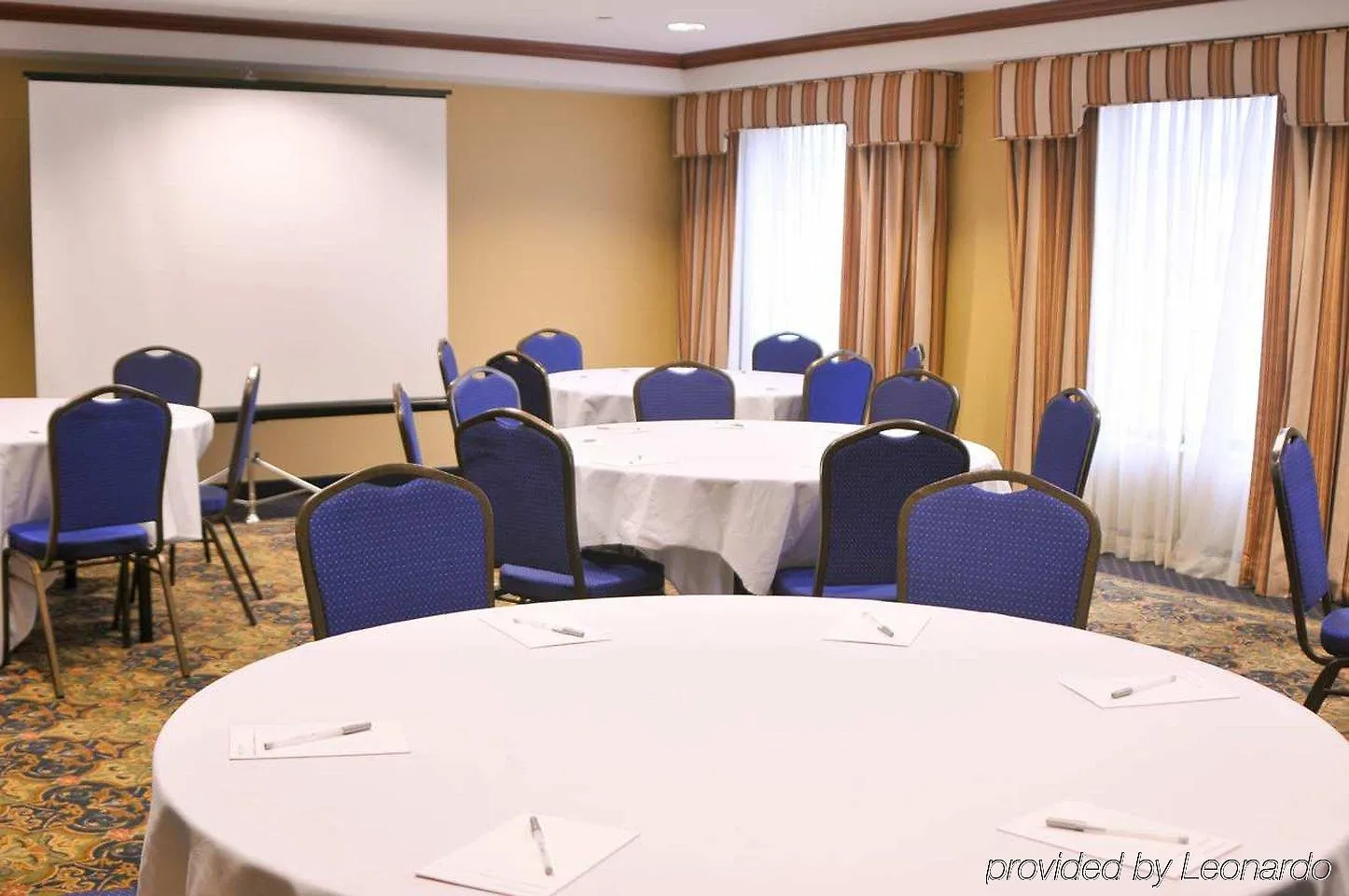 Hampton Inn & Suites Newark-Harrison-Riverwalk Νιούαρκ