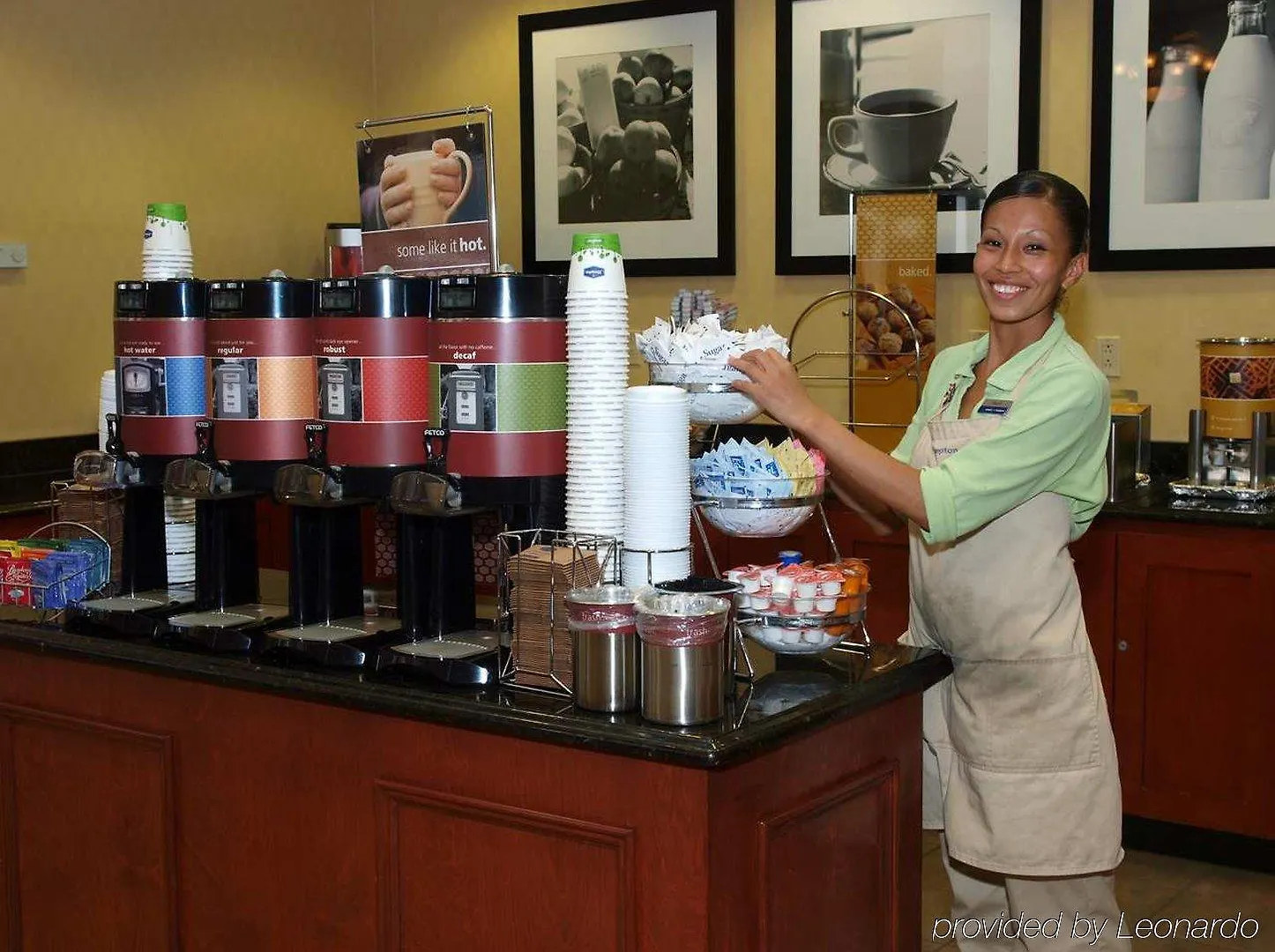 Hampton Inn & Suites Newark-Harrison-Riverwalk
